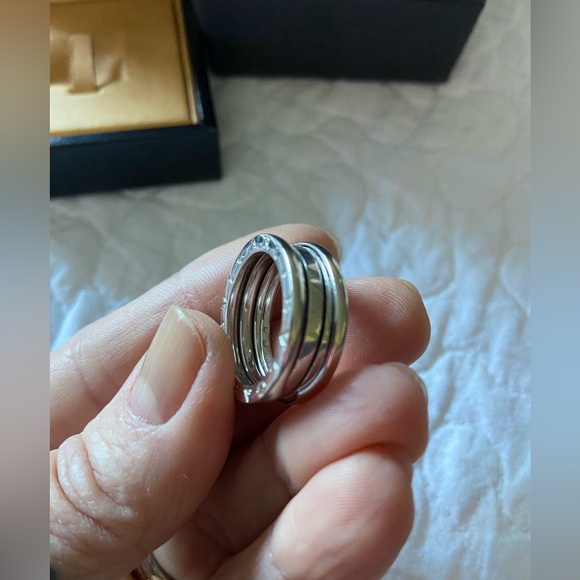 BVLGARI 18kt Gold Ring - Picture 8 of 16